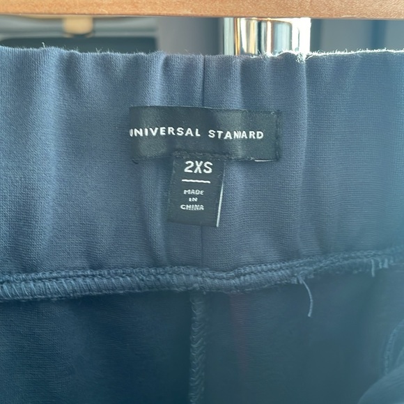 Universal standard smart signature ponte pants in 2xs - Picture 3 of 4